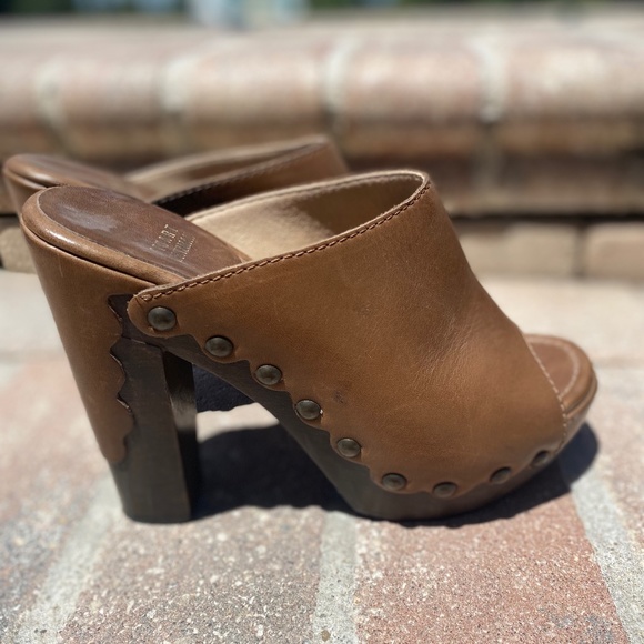 Stuart Weitzman Sequoia Mousse Designer Wood Platform Mules Size 8 - Picture 2 of 3